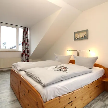 Appartement Appartementhaus Cubanzestrasse 43 31 *