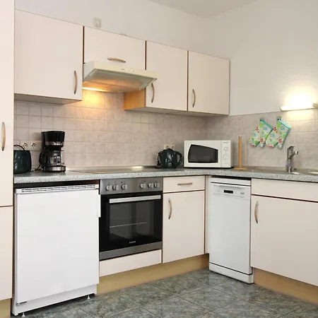 Appartementhaus Cubanzestrasse 43 31 *