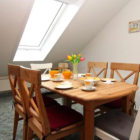 Appartementhaus Cubanzestrasse 43 31 Apartment Kuehlungsborn